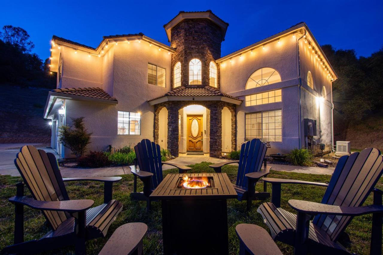Mountain Majesty With Hot Tub, Pool Table, Generator, Ev Hookup Villa Oakhurst Exterior photo