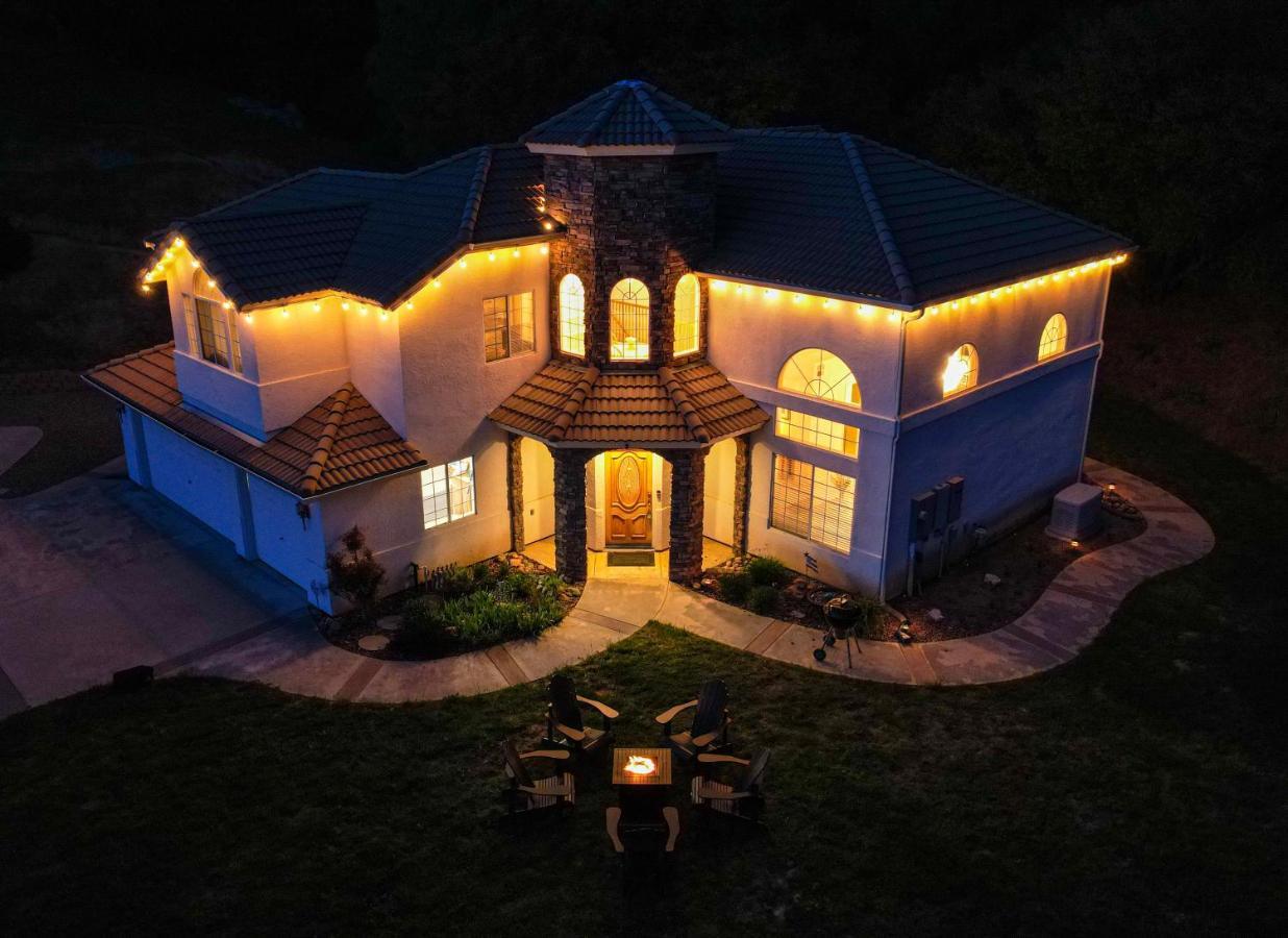 Mountain Majesty With Hot Tub, Pool Table, Generator, Ev Hookup Villa Oakhurst Exterior photo