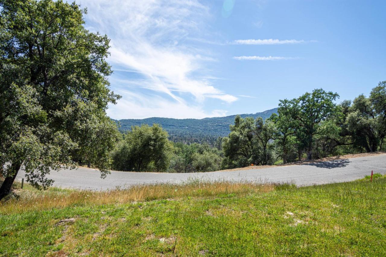 Mountain Majesty With Hot Tub, Pool Table, Generator, Ev Hookup Villa Oakhurst Exterior photo