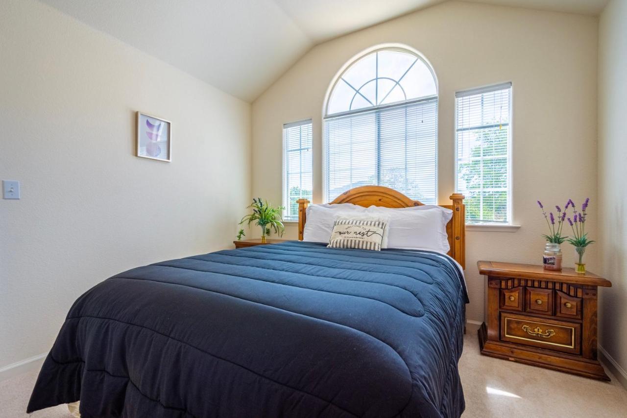 Mountain Majesty With Hot Tub, Pool Table, Generator, Ev Hookup Villa Oakhurst Exterior photo