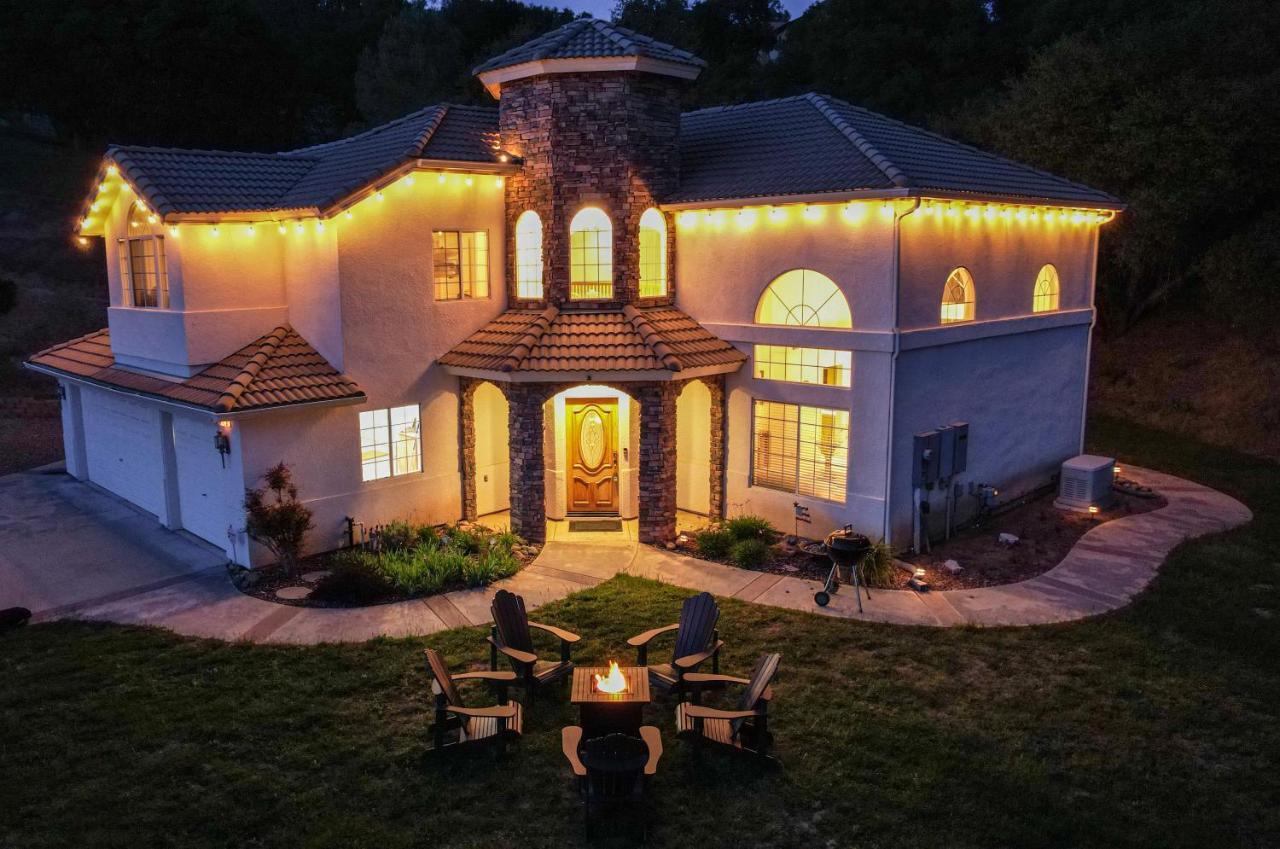 Mountain Majesty With Hot Tub, Pool Table, Generator, Ev Hookup Villa Oakhurst Exterior photo